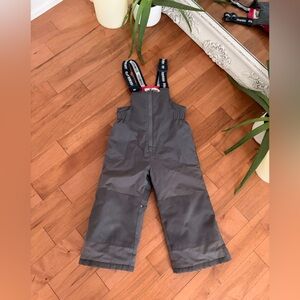 Good condition OSH KOSH snow pants